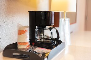 Spencer Inn and Suites