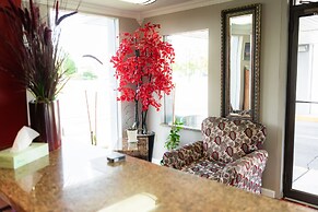 Spencer Inn and Suites