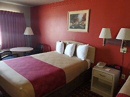 Spencer Inn and Suites