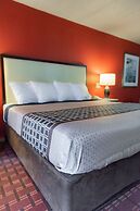 Spencer Inn and Suites