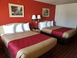 Spencer Inn and Suites