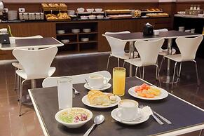 Dazzler by Wyndham Buenos Aires Maipu