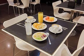 Dazzler by Wyndham Buenos Aires Maipu