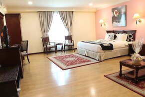 Pars International Hotel