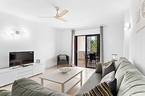 Paloma Beach Apartments