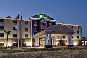 Holiday Inn Express and Suites Moultrie by IHG