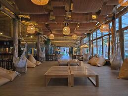 Cocohut Beach Resort