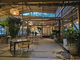 Cocohut Beach Resort