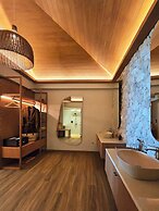 Cocohut Beach Resort