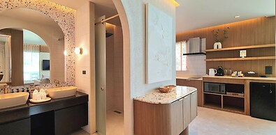 Cocohut Beach Resort