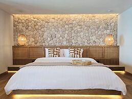 Cocohut Beach Resort