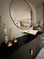 Hotel Grand Canal