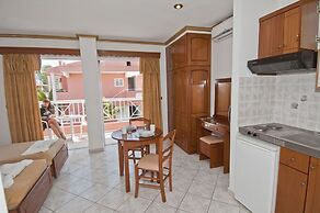 Angelina Hotel & Apartments