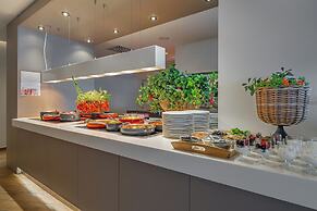 Ammon Zeus Luxury Beach Hotel