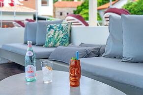 Ammon Zeus Luxury Beach Hotel