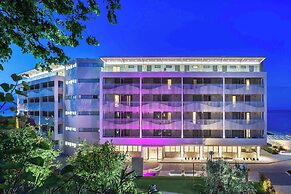 Ammon Zeus Luxury Beach Hotel