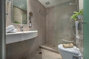 Ammon Zeus Luxury Beach Hotel