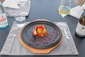 Ammon Zeus Luxury Beach Hotel