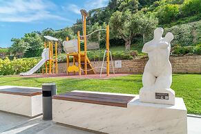 Ammon Zeus Luxury Beach Hotel