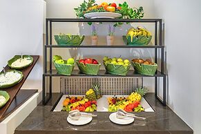 Ammon Zeus Luxury Beach Hotel