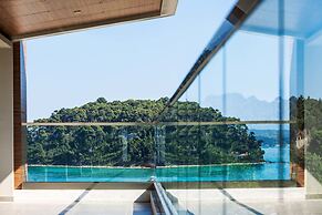 Ammon Zeus Luxury Beach Hotel