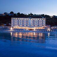 Ammon Zeus Luxury Beach Hotel