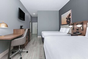 La Quinta Inn & Suites by Wyndham Decatur