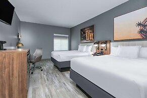 La Quinta Inn & Suites by Wyndham Decatur