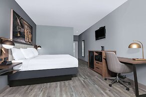 La Quinta Inn & Suites by Wyndham Decatur