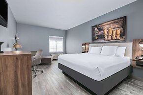 La Quinta Inn & Suites by Wyndham Decatur