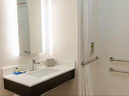 Holiday Inn Express Andalusia by IHG