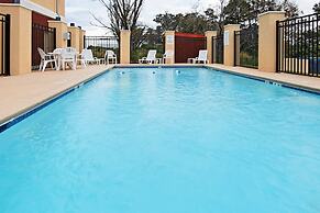 Holiday Inn Express Andalusia by IHG