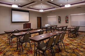 Holiday Inn Express Hotel & Suites Pittsburg by IHG