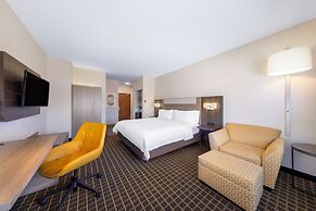 Holiday Inn Express Hotel & Suites Pittsburg by IHG