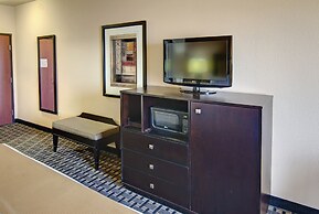 Holiday Inn Express & Suites Paris, Texas by IHG