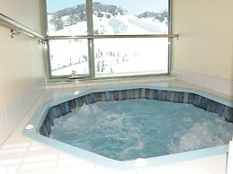 Perisher Valley Hotel