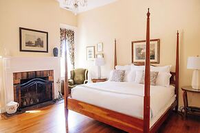 Ironclad Inn & Bourbon Room