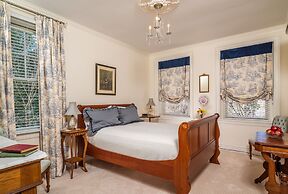 Ironclad Inn & Bourbon Room