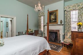 Ironclad Inn & Bourbon Room