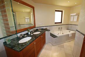 Annabelle Beach Resort - All Inclusive