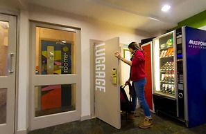 Snoozles Quay Street Tourist Hostel