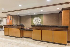 Fairfield Inn & Suites by Marriott Madison East