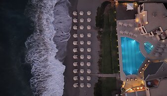 Blue Dome Hotel