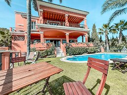 The Marbella Heights Boutique Hotel