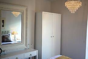 Glewstone Court Country House Hotel