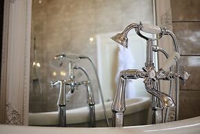 Glewstone Court Country House Hotel