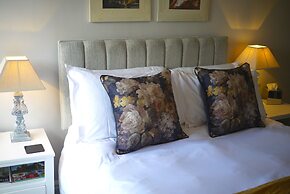 Glewstone Court Country House Hotel