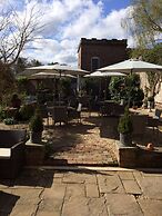 Glewstone Court Country House Hotel