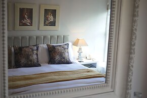 Glewstone Court Country House Hotel
