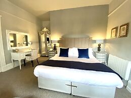 Glewstone Court Country House Hotel